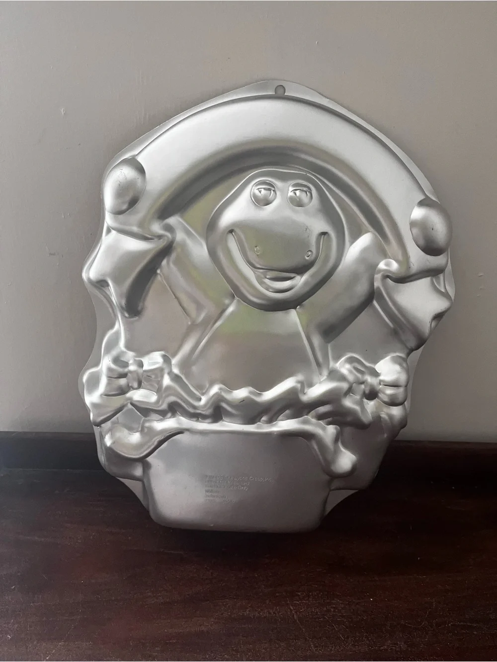 Vintage 1998 Barney the Dinosaur Happy Birthday Cake Pan Used